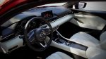 Mazda 2020 México interior asientos piel, volante, pantalla touch