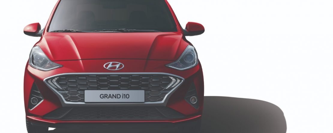 Hyundai Grand i10 2021 Frente renovado con cofre y parrilla