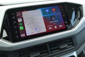 Volkswagen T-Cross 2021 en México interior pantalla con Android Auto y Apple CarPlay