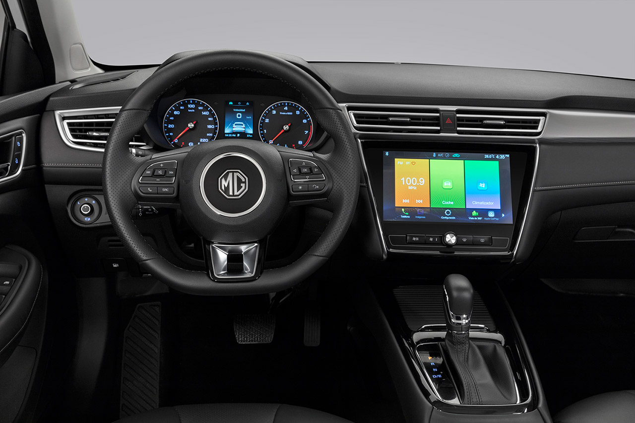 MG 5 2021 en México volante y pantalla touch con Android Auto y Apple Car Play