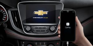 Chevrolet Cavalier RS Turbo 2022 pantalla con conectividad con smartphones Apple CarPlay