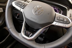 Volkswagen Tiguan 2022 en México - interior volante