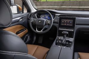 Dodge Journey 2022 en México interiores pantalla touch, tablero, volante, palanca