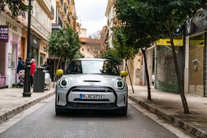 MINI Cooper SE 2022 México frente faros LED