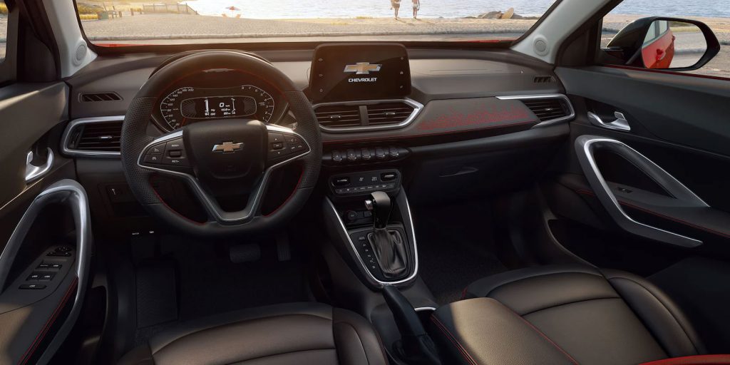 Chevrolet Groove 2022 diseño interior con pantalla touch