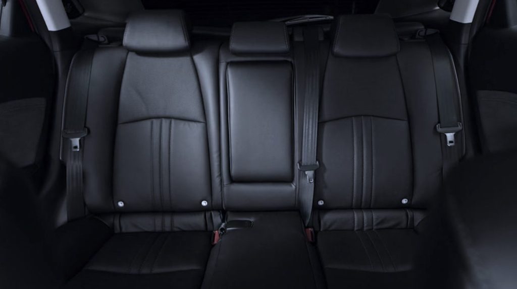 Mazda CX-3 2022 en México interiores asientos traseros