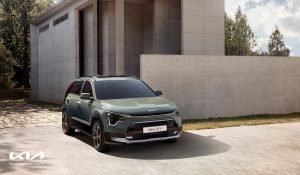 Kia Niro 2023 nuevo diseño exterior color verde