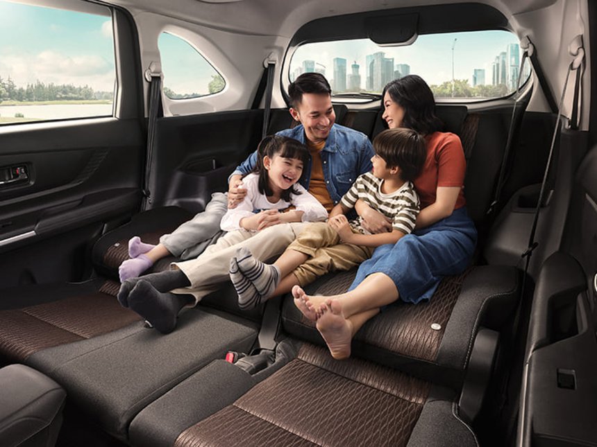 Toyota Avanza 2022 interior con familia pronto en México