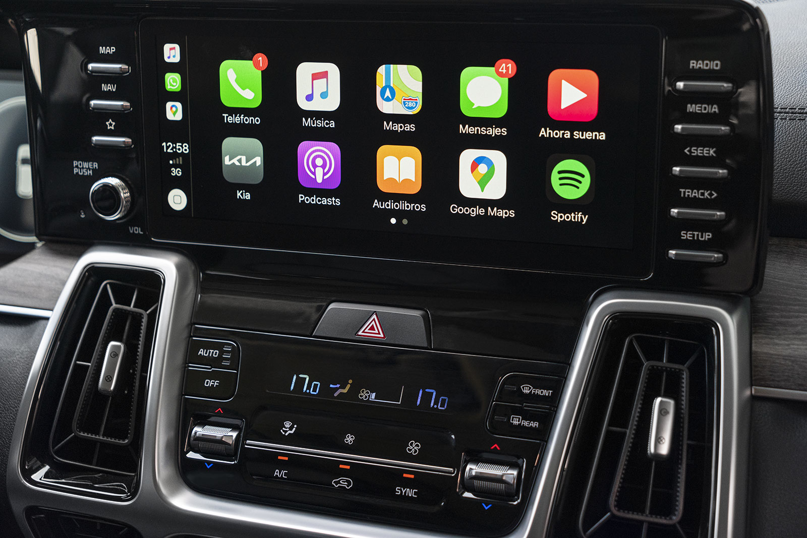 Kia Sorento Turbo SXL 2022 en México - pantalla HD con Android Auto y Apple CarPlay