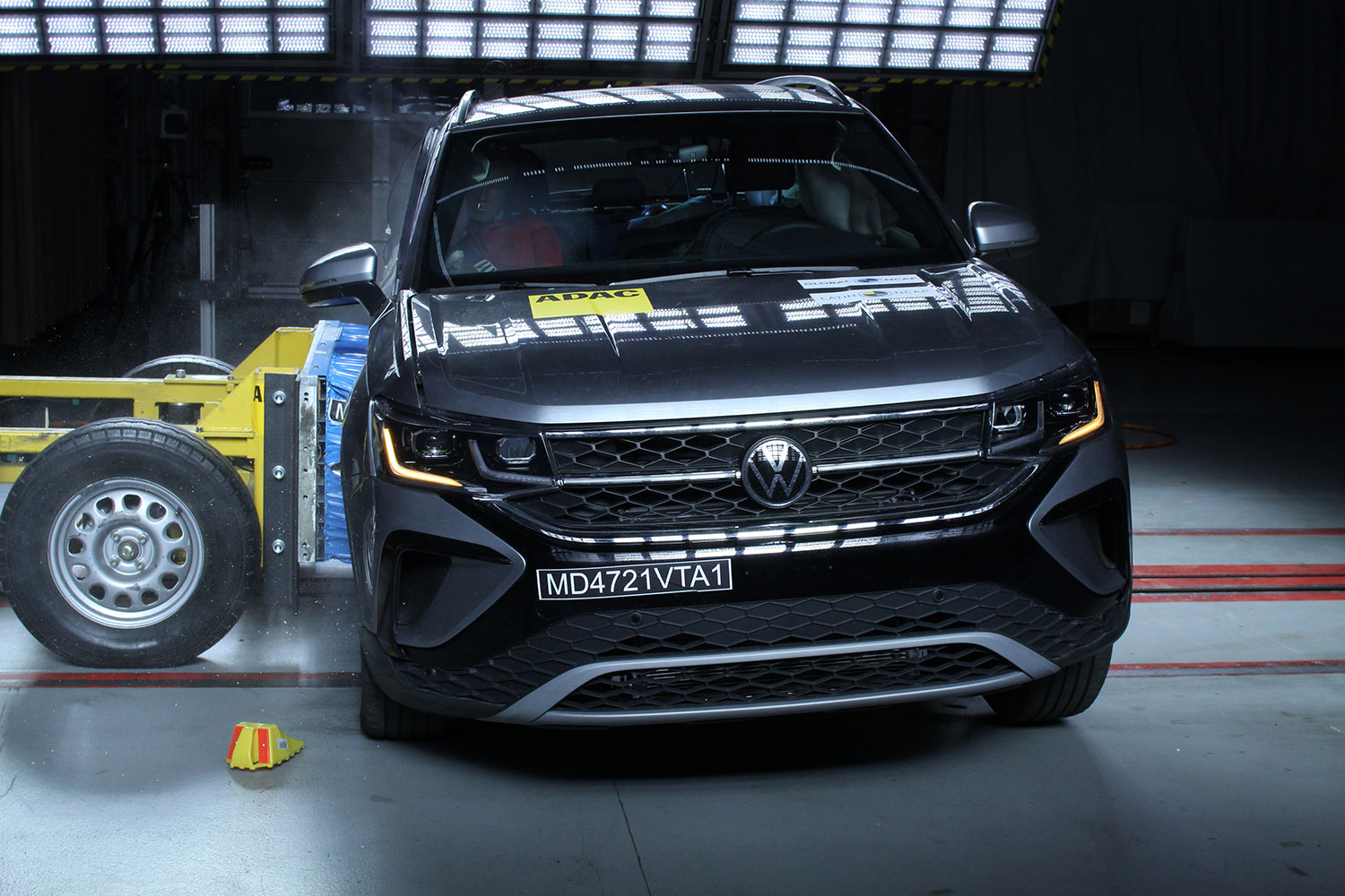 Volkswagen Taos, en impacto lateral en Latin NCAP 2021 con cinco estrellas - hecho en México y Argentina