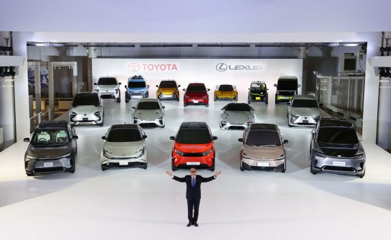 Akido Toyoda, presenta 30 autos eléctricos para 2030 e inicia ventas en 2022 el bZ4X