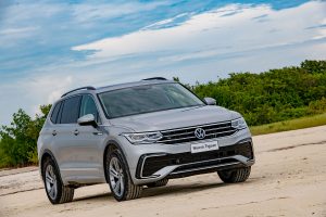 Volkswagen Tiguan 2022 color plata en México en Cancún