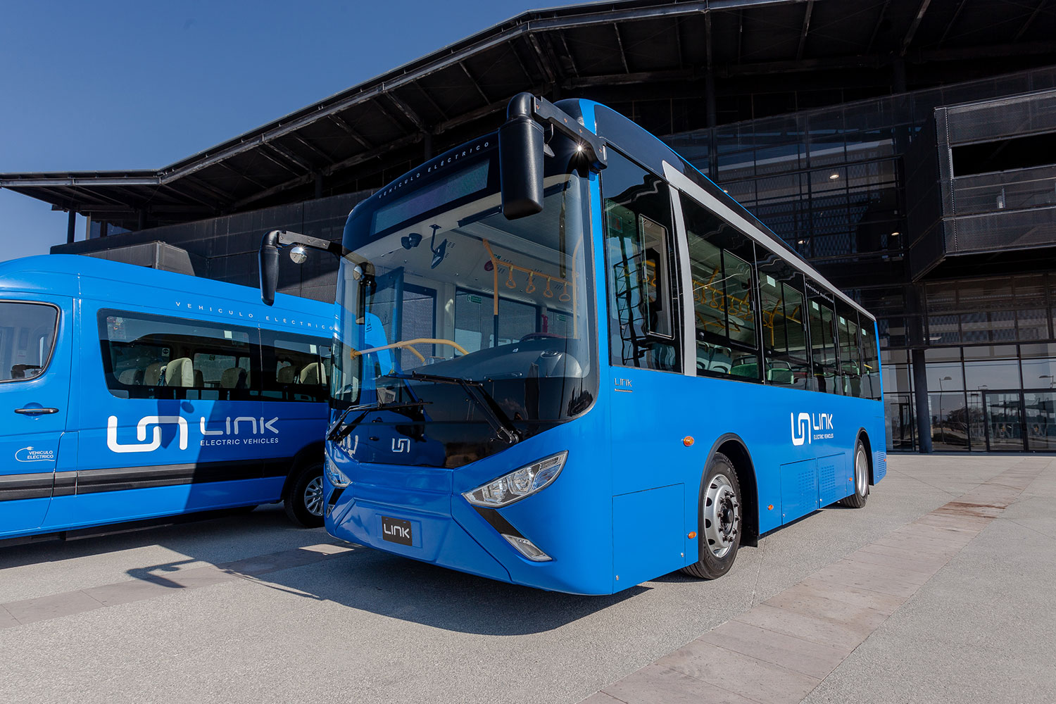 Link Electric Vehicles en Puebla México autobús y microbús