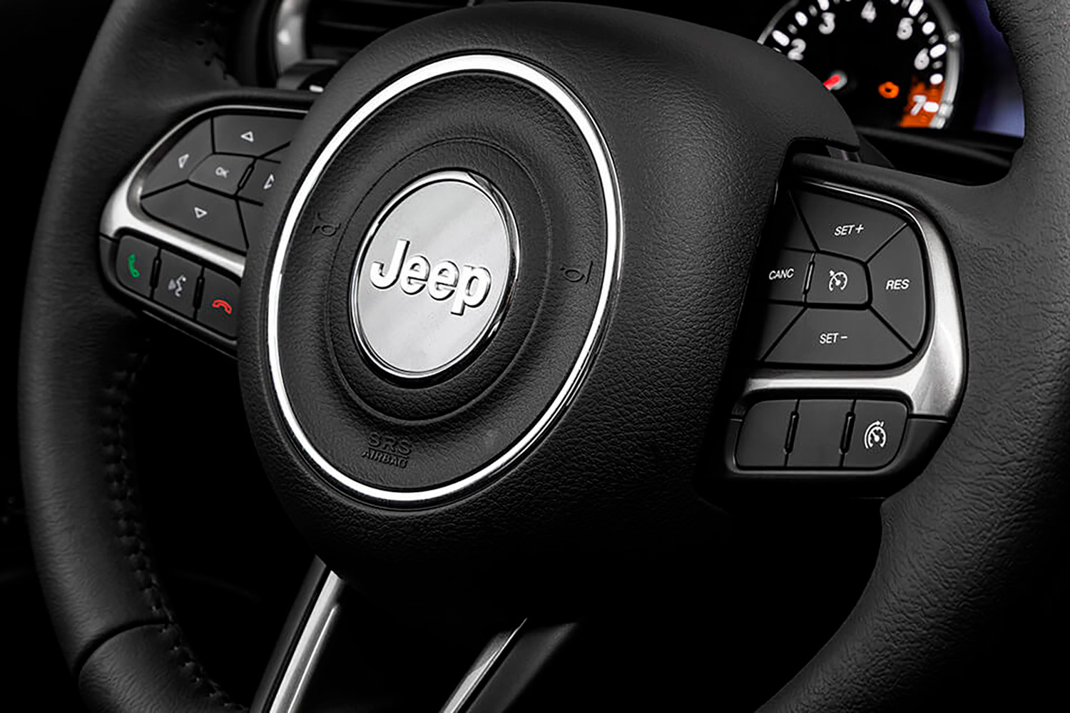 Jeep Renegade Bronze Edition 2022 en México volante con controles