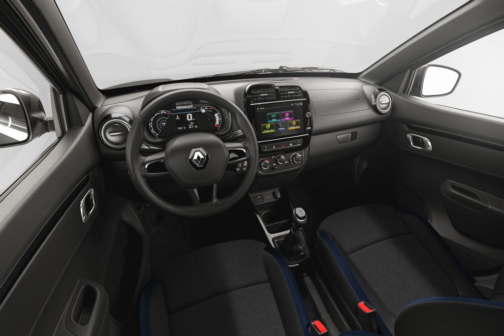 Renault Kwid 2023 nuevos interiores, asientos, volante con controles, palanca y pantalla