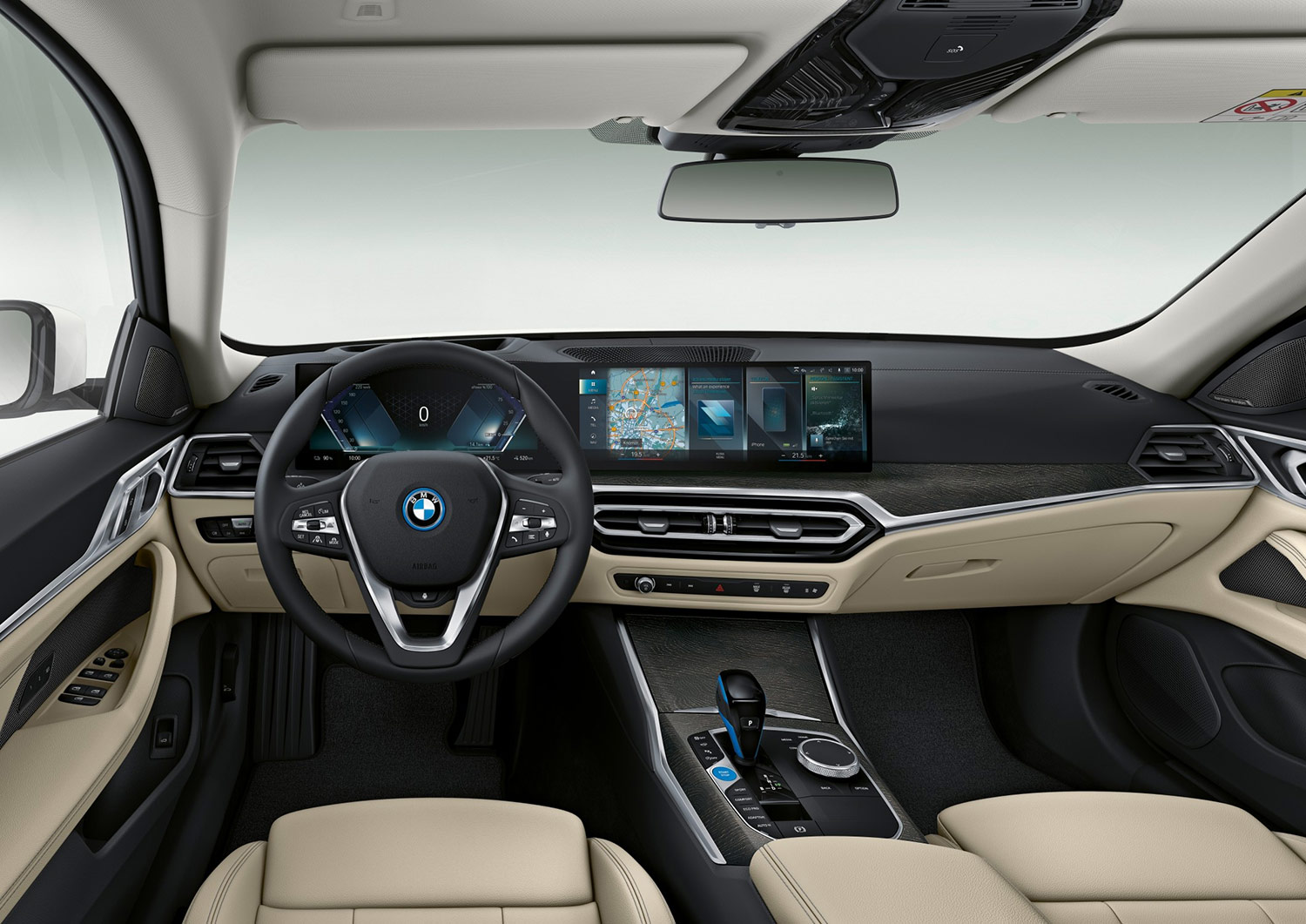 BMW i4 eDrive40 en México - Grand Coupé eléctrico interiores con pantallas amplias y futuristas, tablero y volante con controles