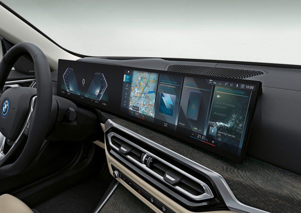 BMW i4 eDrive40 en México - Grand Coupé eléctrico interiores con pantallas amplias y futuristas