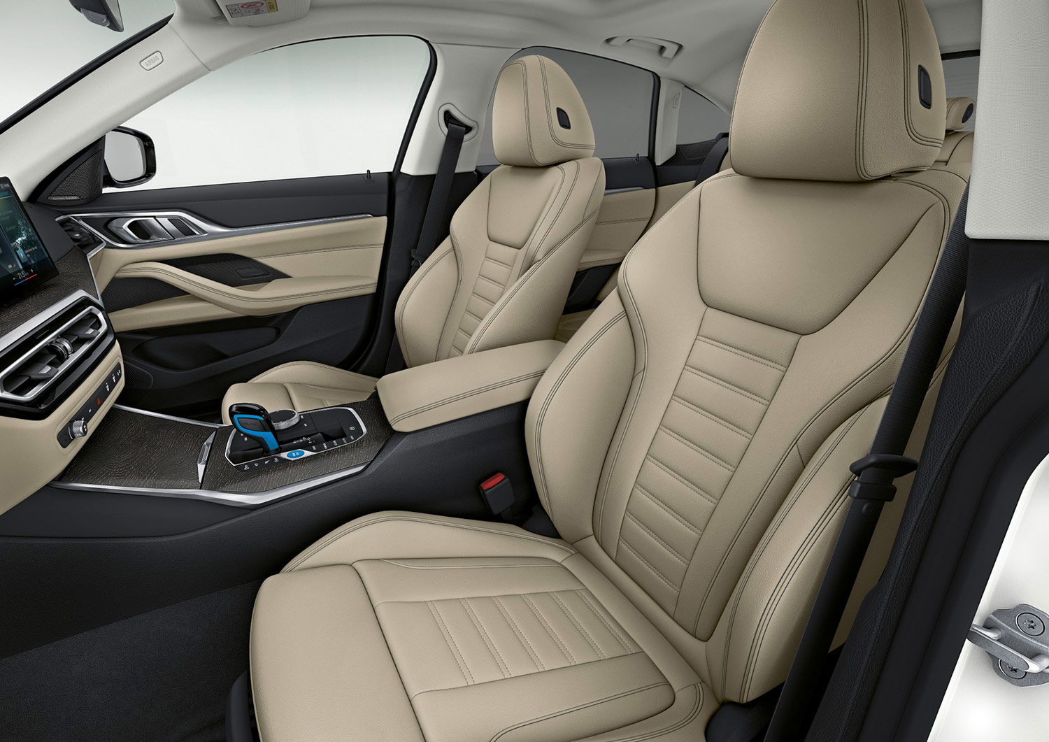 BMW i4 eDrive40 en México - Grand Coupé eléctrico interiores en piel