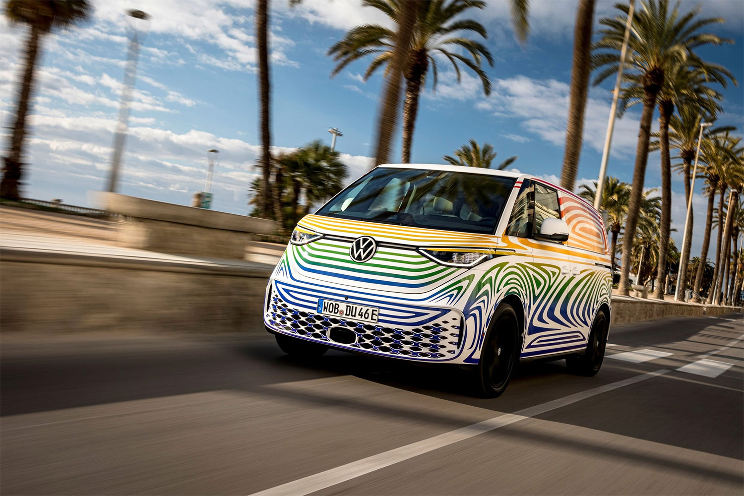 Volkswagen ID.Buzz imagen oficial del modelo de producción de la Kombi o Combi 100% eléctrica