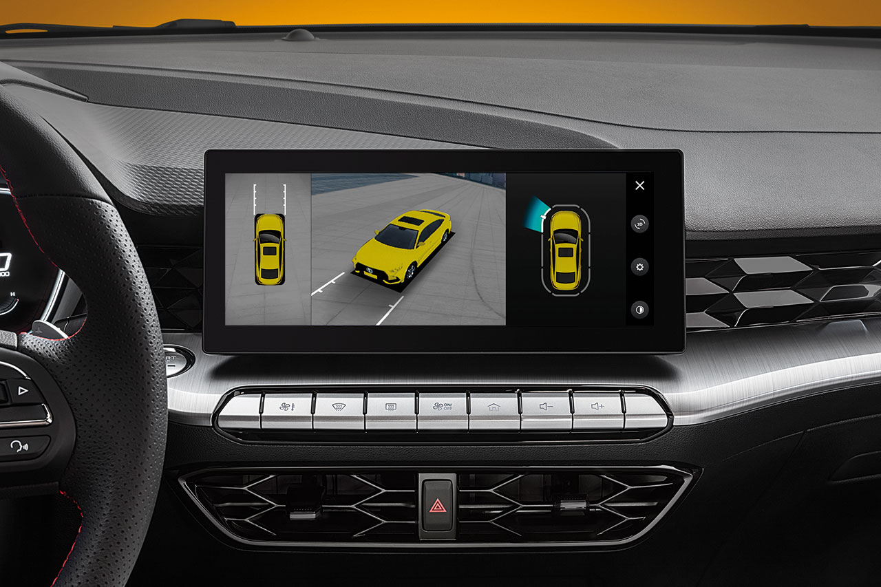 MG GT 2022 en México - diseño interior con cámara 360 con guías