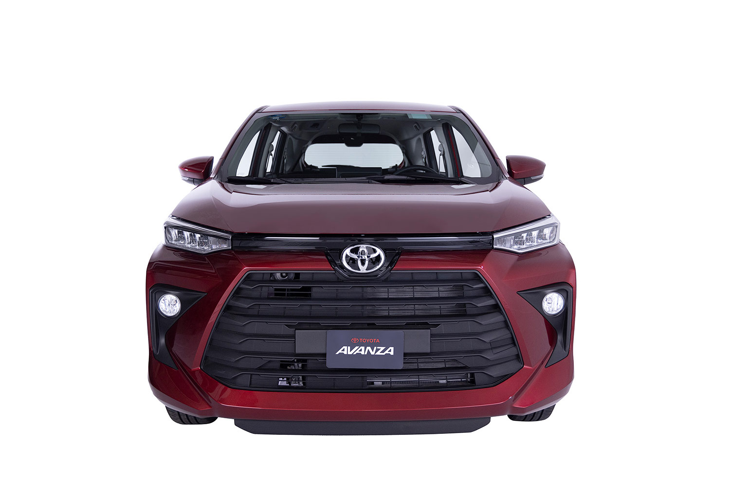 Toyota Avanza 2022 en México color rojo - diseño exterior nuevo frente con parrilla trapezoidal y faros LED