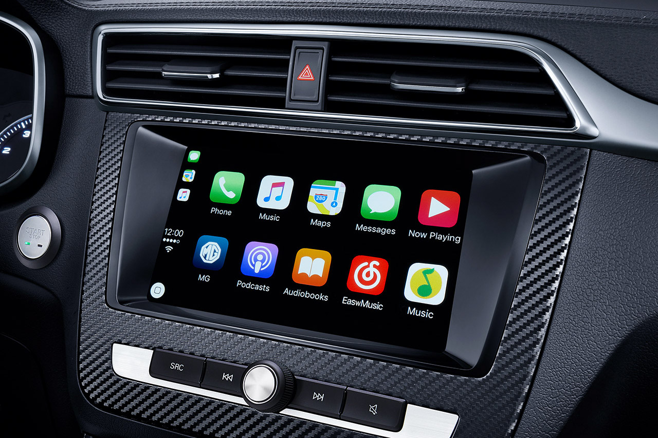 MG ZS 2022 en México - pantalla con Apple CarPlay