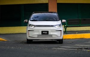 JAC E 10X Cargo 2022 en México - exterior frente con faros