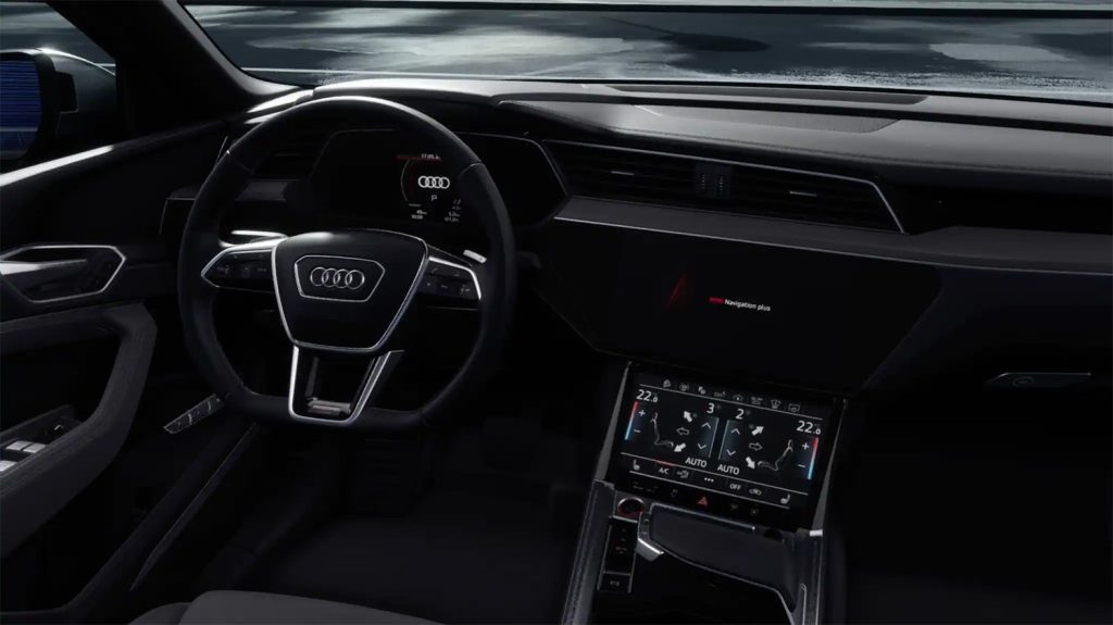 Audi e-tron S Sportback 2022 en México - interior futurista