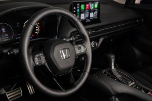 Honda HR-V 2023 en México volante con controles