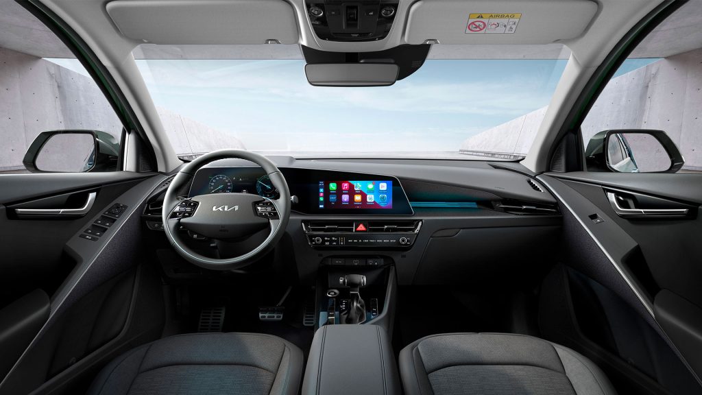 Kia Niro 2023 en México, interiores con pantalla touch y cluster digitial