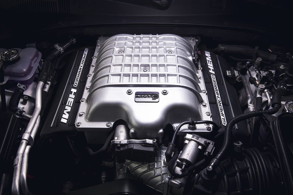 Charger SRT Hellcat Redeye 2022 motor Hemi de 997 hp