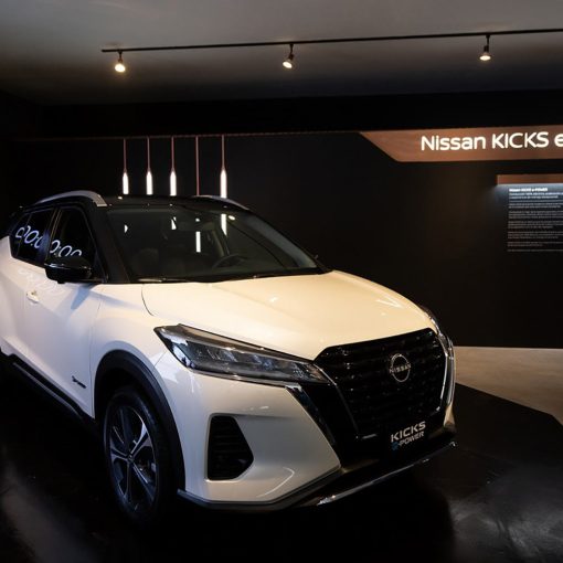 Nissan Kicks e-Power en su presentación en México - diseño exterior color blanco con negro