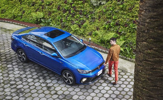 Volkswagen Virtus 2023 en México color azul