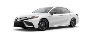 Toyota Camry 2023 en México color blanco diseño exterior lateral con rines de 18 pulgadas