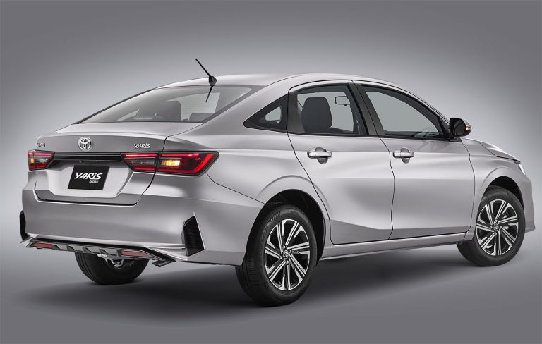 Toyota lanza en México el Yaris Sedán 2025: precios y versiones
