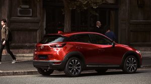 Mazda CX-3 2023 en México color rojo lateral y posterior