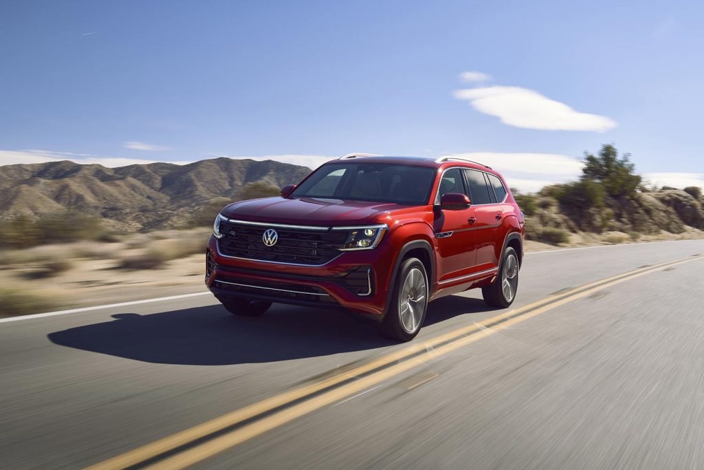 Volkswagen Atlas (Teramont) 2024 exterior en carretera