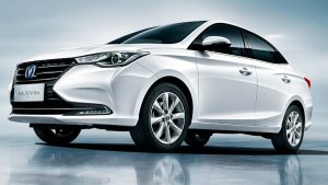 Changan Alsvin 2024 en México - diseño exterior color blanco con rines de aleación