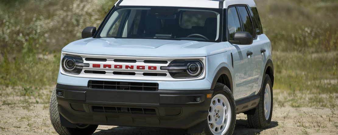Ford Bronco Sport Heritage 2023 en México color bitono azul con blanco