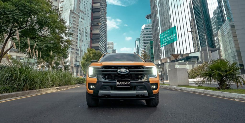 Ford Ranger 2023 en México - diseño exterior parrilla y faros LED