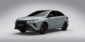 Omoda O5 GT en México diseño exterior lateral y frontal color especial
