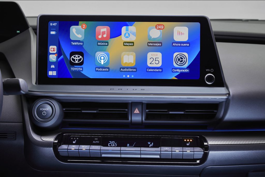 Toyota Prius 2023, quinta generación en México, diseño interior: pantalla HD touch con Android Auto y Apple CarPlay