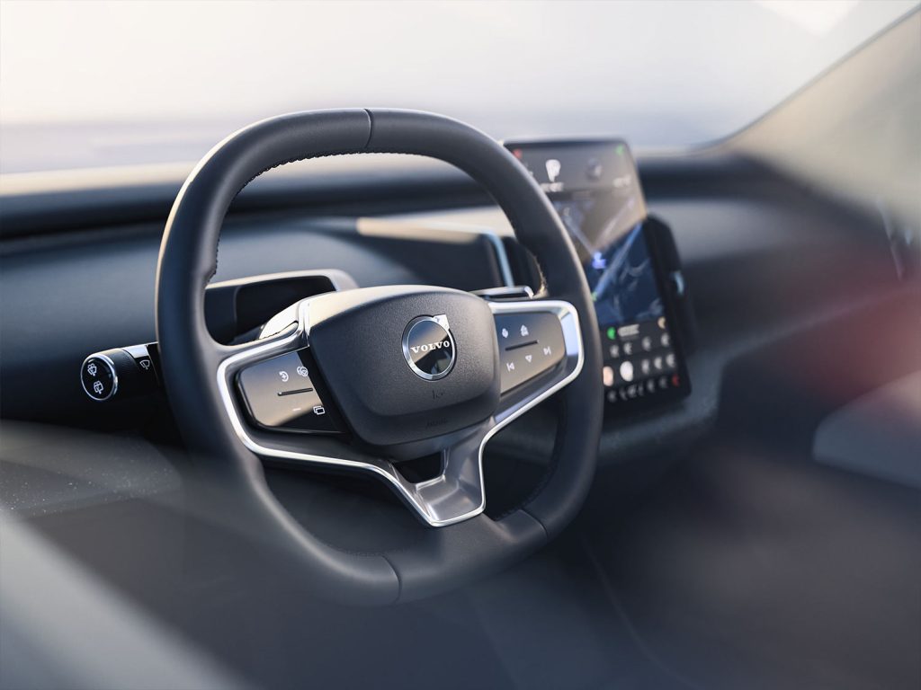 Volvo EX30 2024 pronto en México - interiores: volante