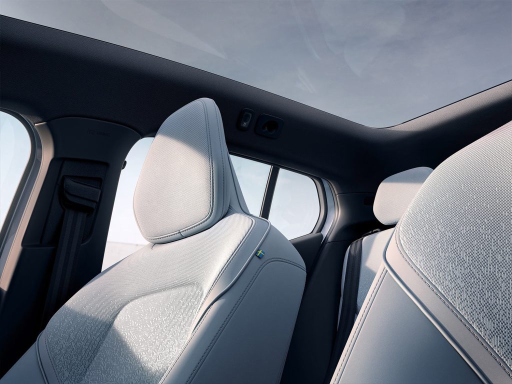 Volvo EX30 2024 pronto en México - interiores: asientos frontales