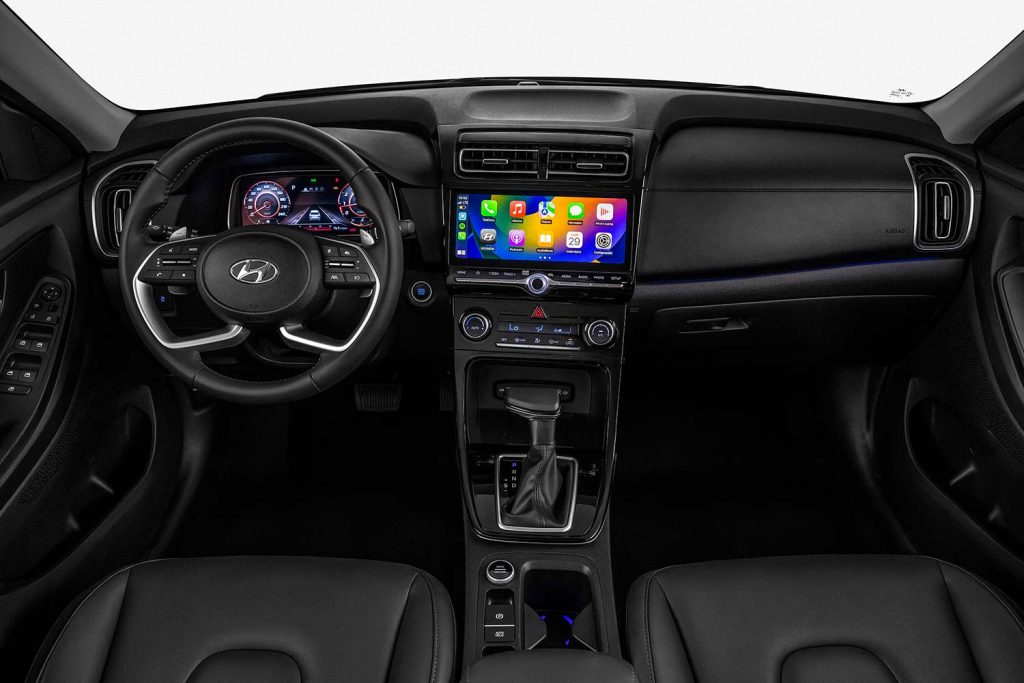 Hyundai Creta 2024 en México - sistemas de entretenimiento y conectividad con pantalla touch, volante y tablero