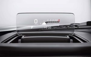 Suzuki Bronx 2024 en México - diseño interior, pantalla head up display