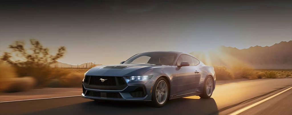 Ford Mustang 2024 - diseño exterior frente y lateral