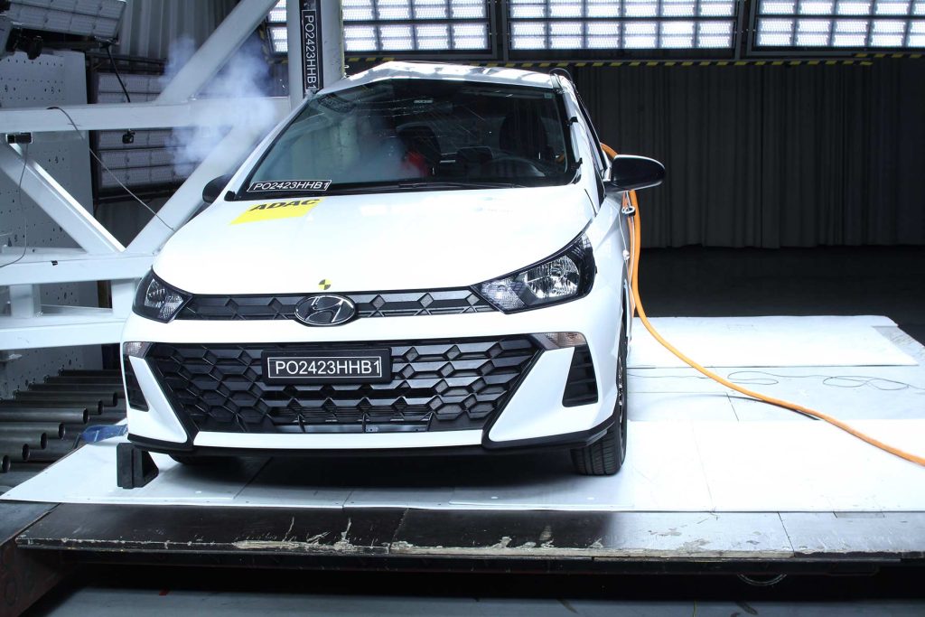 Hyundai HB20 prueba de seguridad Latin NCAP - choque lateral o impacto lateral derecho