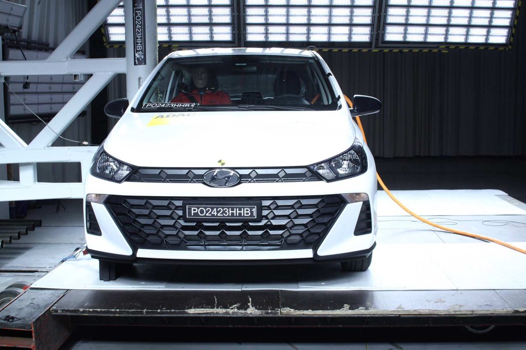 Hyundai HB20 prueba de seguridad Latin NCAP - choque lateral o impacto lateral derecho, preparación