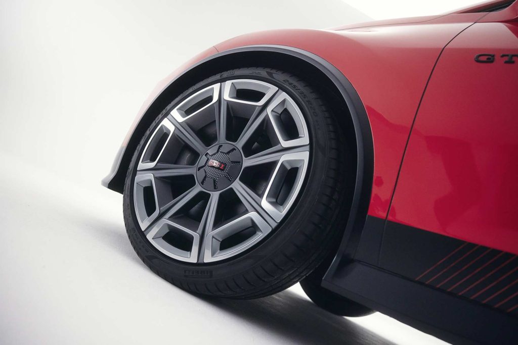 Volkswagen ID. GTI Concept diseño exterior - los rines amplios tendrán un diseño moderno con influencias clásicas